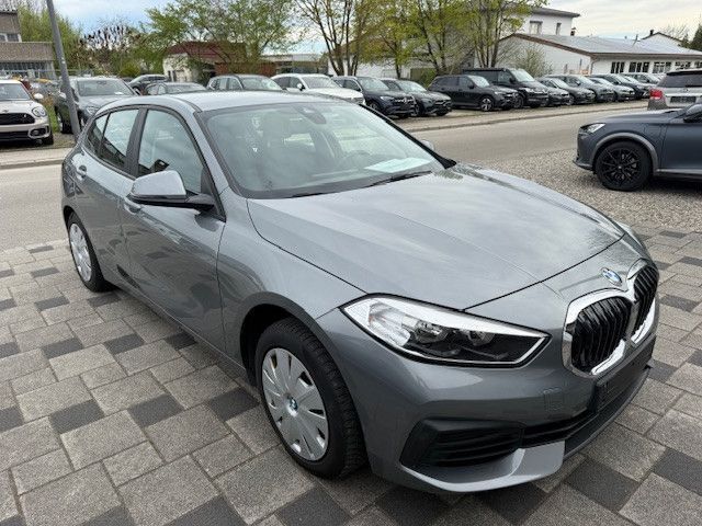 Skyscraper grau Gebraucht 2022 BMW 116 Kleinwagen | 19.780 € (Guter Preis) - Bild 1/4