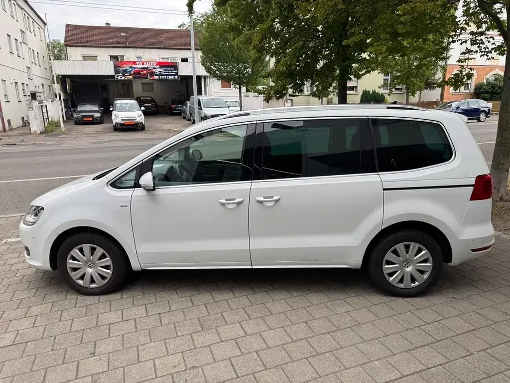 Gebraucht VW Sharan Cup 150 PS (110 kW) 2014 Weiß Van / Kleinbus