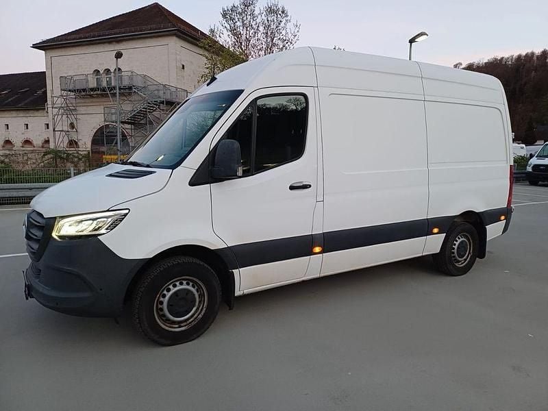 Używany Mercedes Sprinter 143 KM (105 kW) 2021 Biały Van