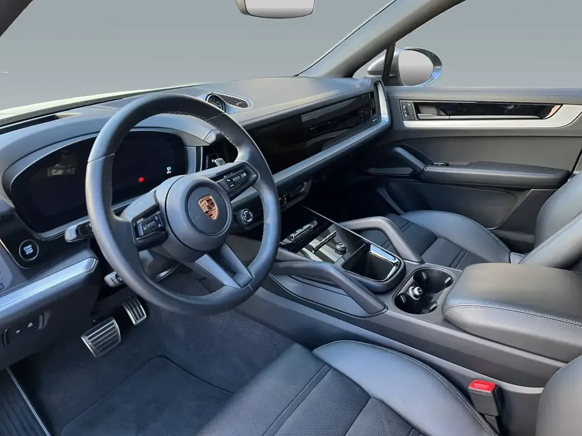Gebraucht Porsche Cayenne 520 PS (382 kW) 2024 Quarzitgraumetallic (metallic) SUV