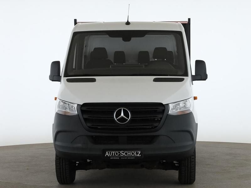 Używany Mercedes Sprinter 163 KM (119 kW) 2021 Biały Van