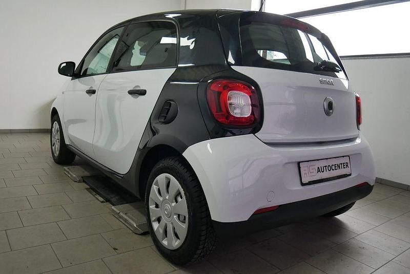 Gebraucht Smart ForFour 71 PS (52 kW) 2017 Weiß Kleinwagen