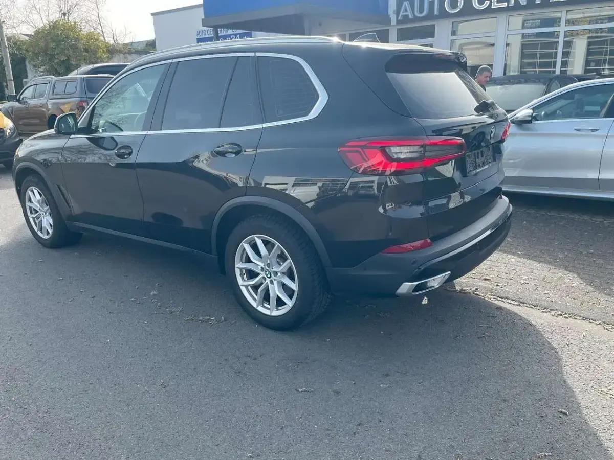 Gebraucht BMW X5 Sport Line 265 PS (194 kW) 2019 Schwarz SUV