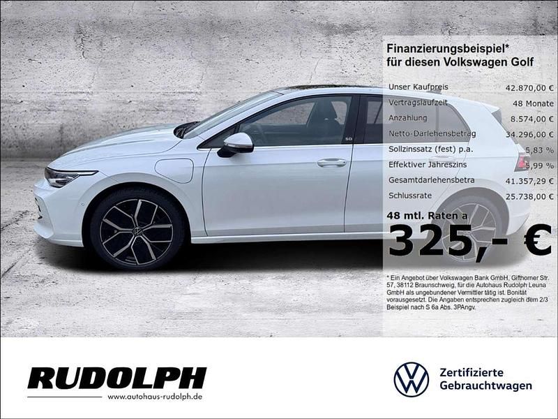 Weiss Neu 2025 VW Golf VIII Edition Limousine | 42.870 € (Etwas zu teuer) - Bild 1/4