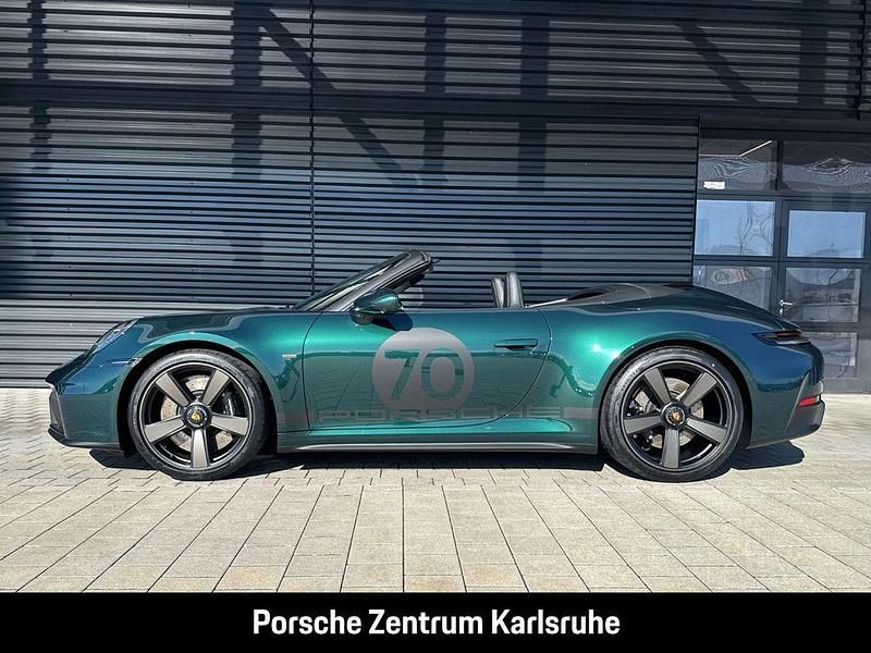 Neu Porsche 992 541 PS (397 kW) 2026 Gruen Cabrio