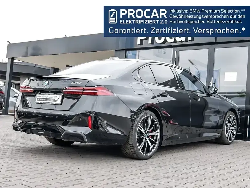 Gebraucht BMW 550e M Sport 360 PS (264 kW) 2025 Limousine