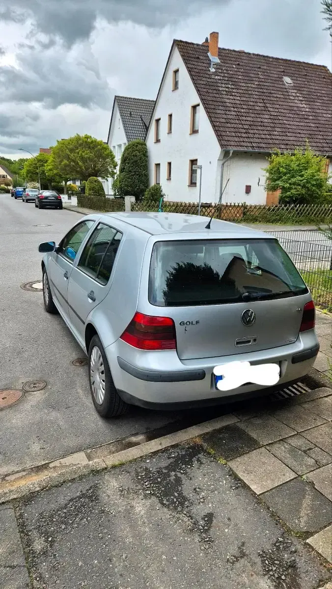 Gebraucht VW Golf IV 105 PS (77 kW) 2000 Grau Kleinwagen