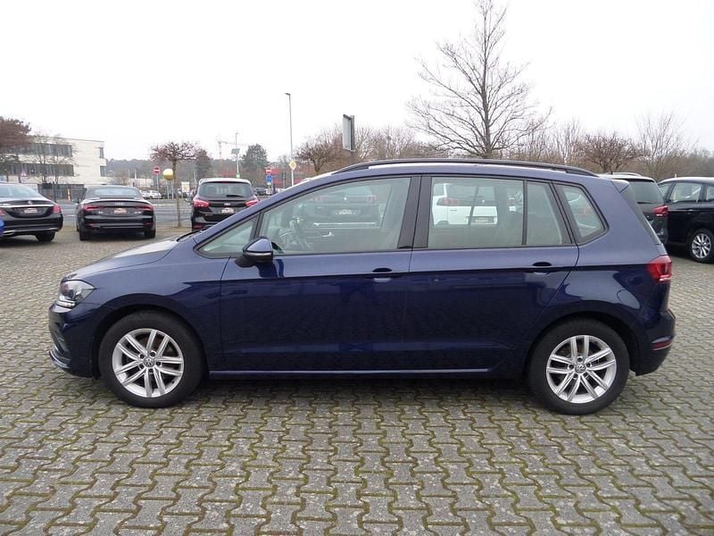 Gebraucht VW Golf VIII Comfortline 131 PS (96 kW) 2020 Atlantik blue metallic Kombi