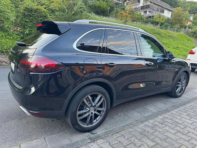 Gebraucht Porsche Cayenne 245 PS (180 kW) 2012 Schwarz SUV