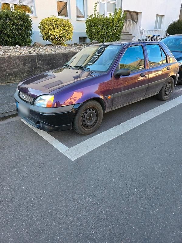 Gebraucht Ford Fiesta 60 PS (44 kW) 2000 Violet Kleinwagen
