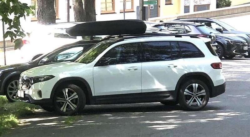 Gebraucht 2023 Mercedes EQB300 Electric Art SUV | 29.900 € (Guter Preis) - Bild 1/2