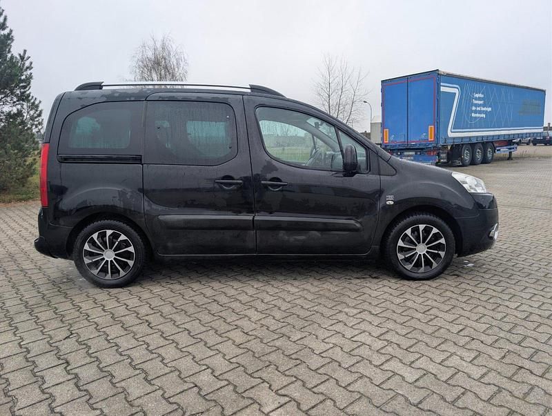 Gebraucht Peugeot Partner 90 PS (66 kW) 2009 Schwarz Van / Kleinbus