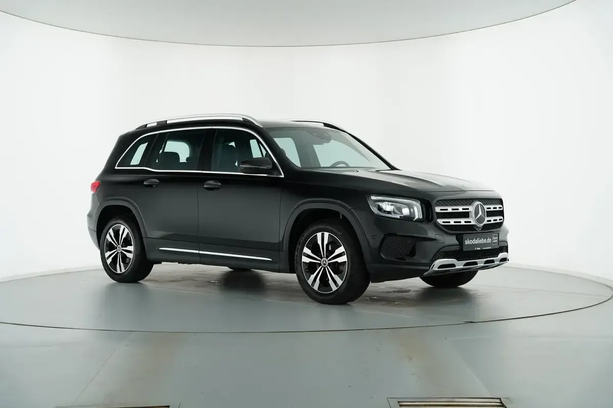 Gebraucht Mercedes GLB180 Style 116 PS (85 kW) 2021 Kosmosschwarz SUV