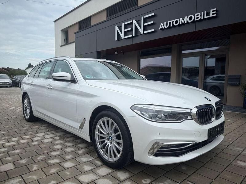 Weiß Gebraucht 2019 BMW 520 Luxury Line Limousine | 24.990 € (Fairer Preis) - Bild 1/4