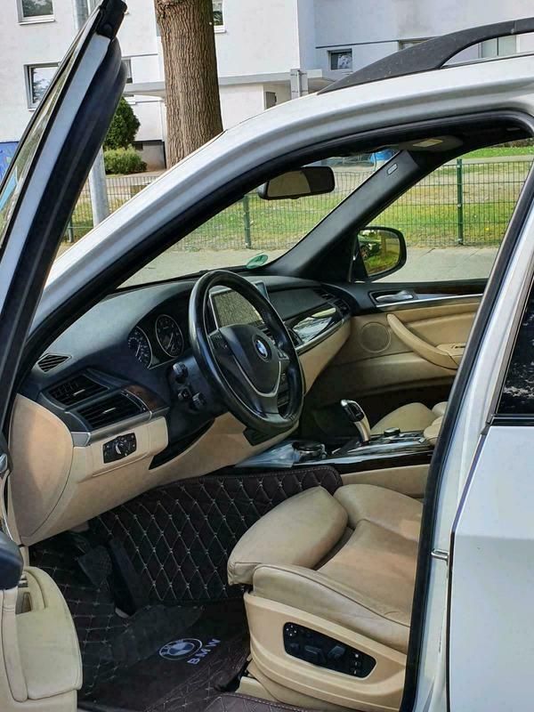 Verkauft Bmw X5 X Drive 7 Sitzer 4 8i Gebraucht 08 177 000 Km In Bremen