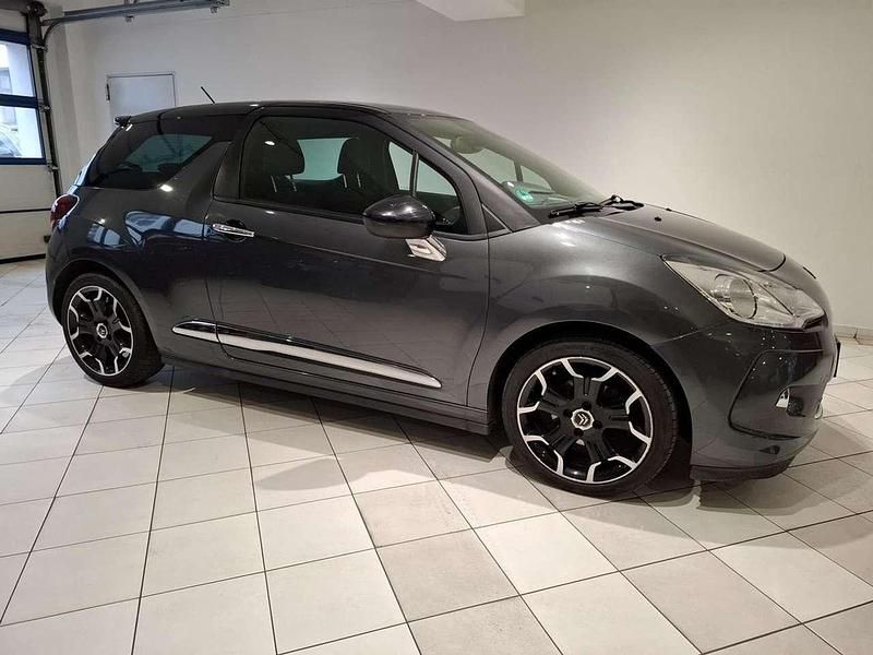 Gebraucht Citroën DS3 114 PS (83 kW) 2013 Schwarz Kleinwagen