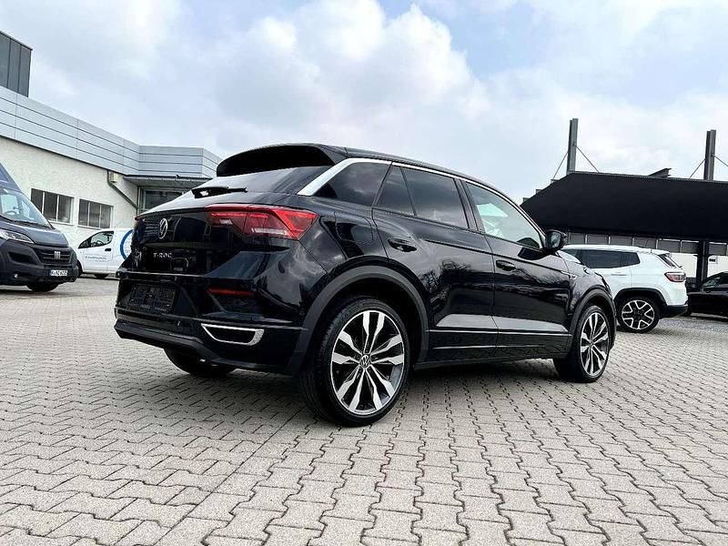Gebraucht VW T-Roc R-line 150 PS (110 kW) 2022 Deep black perleffekt SUV