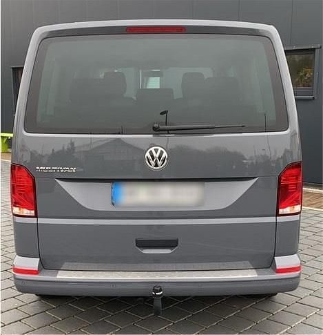 Gebraucht VW Multivan 150 PS (110 kW) 2021 Grau Van