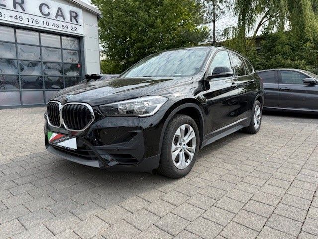Schwarz Gebraucht 2021 BMW X1 Advantage SUV | 23.100 € (Guter Preis) - Bild 1/4