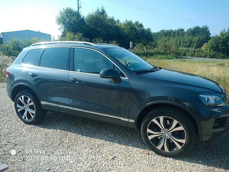 Grau Gebraucht 2011 VW Touareg SUV | 16.500 € (Guter Preis) - Bild 1/4