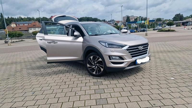 Gebraucht 2018 Hyundai Tucson Premium SUV | 21.500 € (Etwas zu teuer) - Bild 1/4