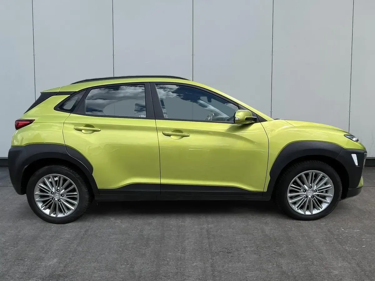 Gebraucht Hyundai Kona Trend 177 PS (130 kW) 2020 Acid yellow SUV