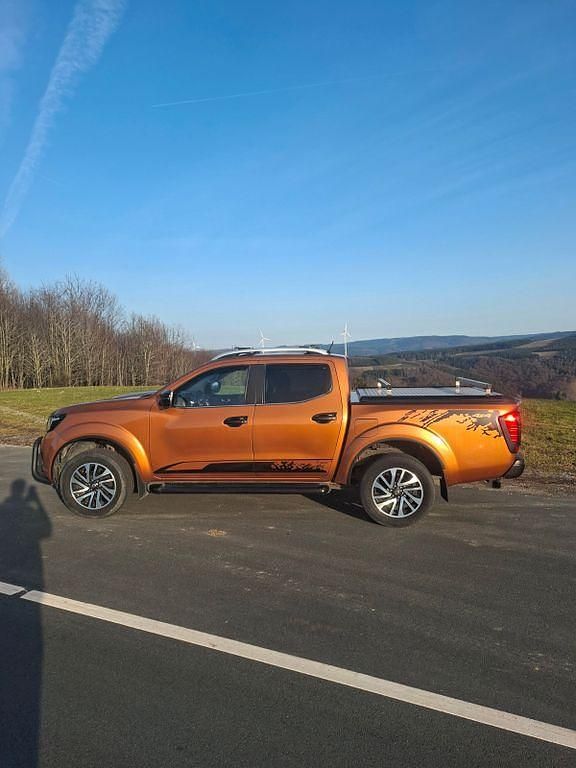 Gebraucht Nissan Navara 190 PS (139 kW) 2016 Orange Pickup
