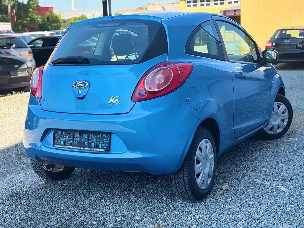 Gebraucht Ford Ka Ambiente 69 PS (50 kW) 2014 Blau Kleinwagen