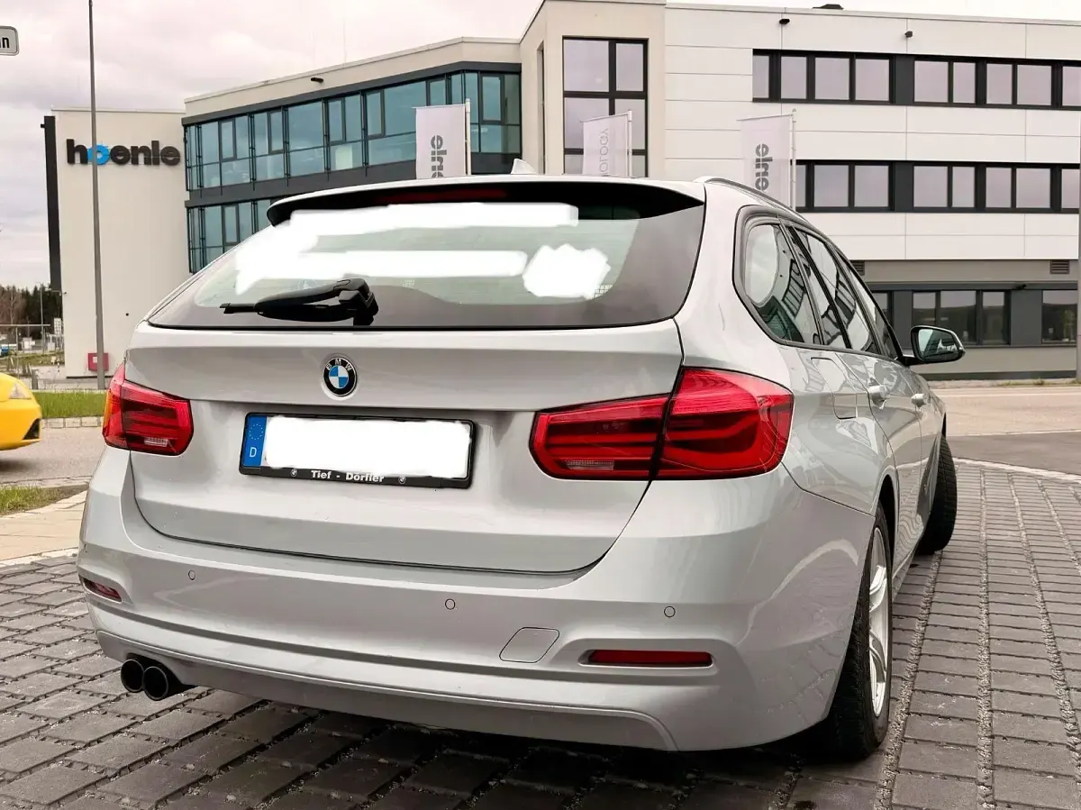 Używany BMW 320 190 KM (139 kW) 2016 Srebrny Kombi
