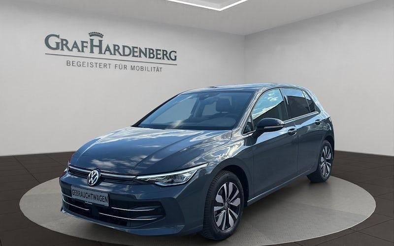 Grau Gebraucht 2024 VW Golf VIII Goal Limousine | 29.900 € - Bild 1/4