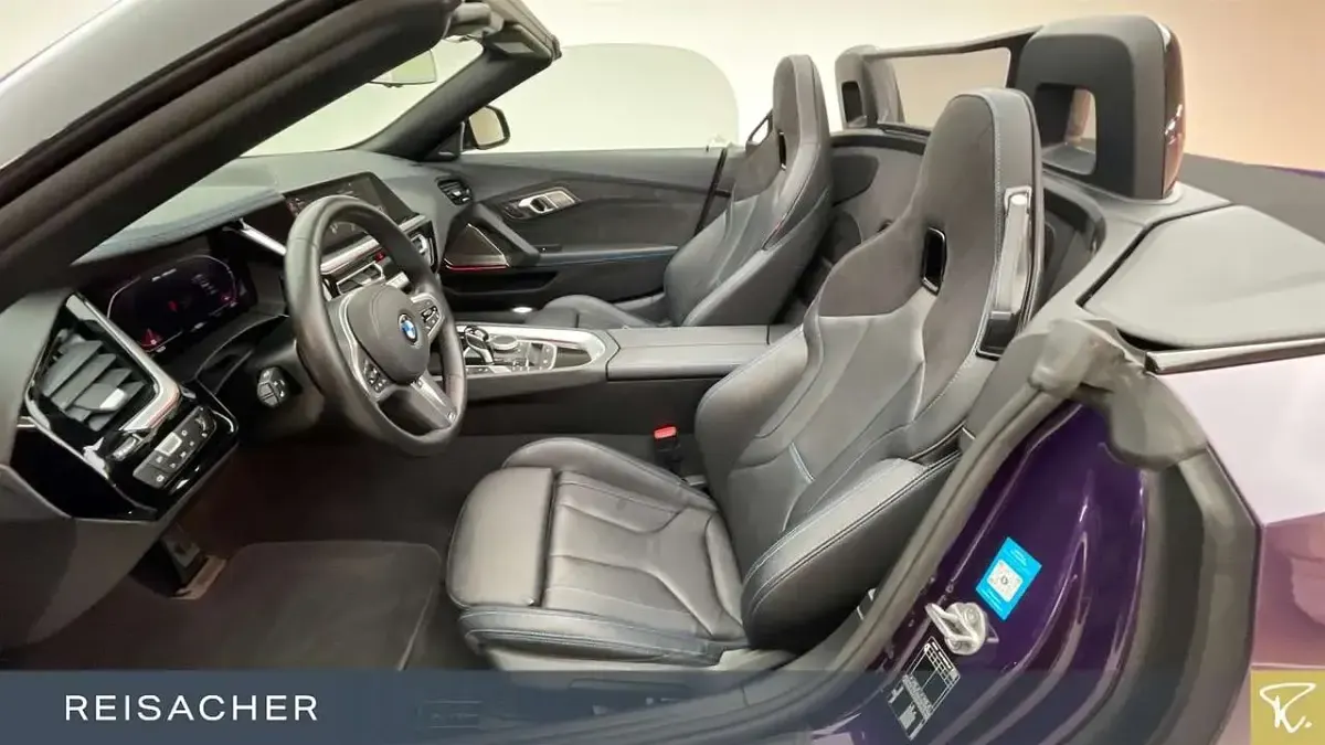 Gebraucht BMW Z4 M Sport 340 PS (250 kW) 2024 Thundernight metallic Cabrio