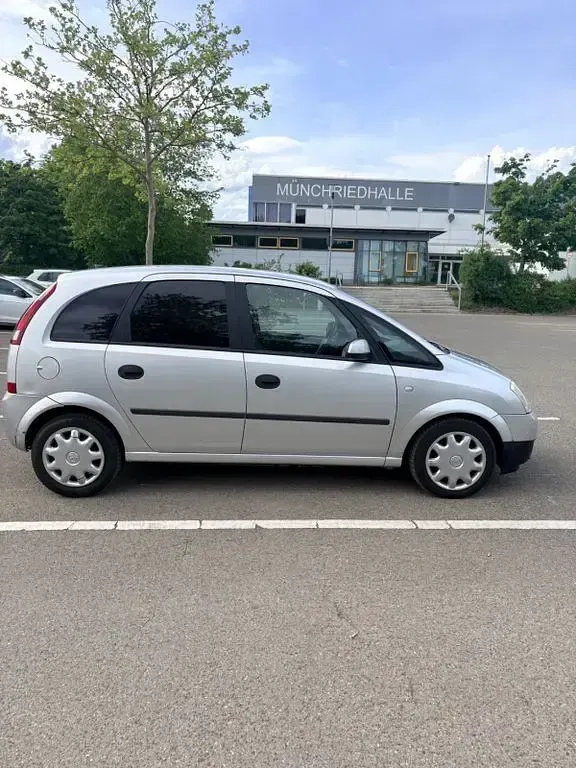 Gebraucht Opel Meriva 101 PS (74 kW) 2004 Silber Van / Kleinbus