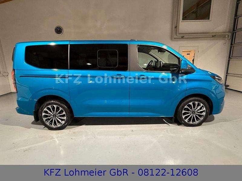 Neu Ford Tourneo Titanium X 170 PS (125 kW) 2026 Digitalaquablue metallic Van / Kleinbus