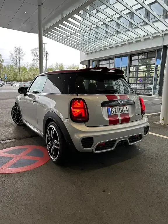 Gebraucht Mini John Cooper Works 231 PS (169 kW) 2018 Weiß Kleinwagen