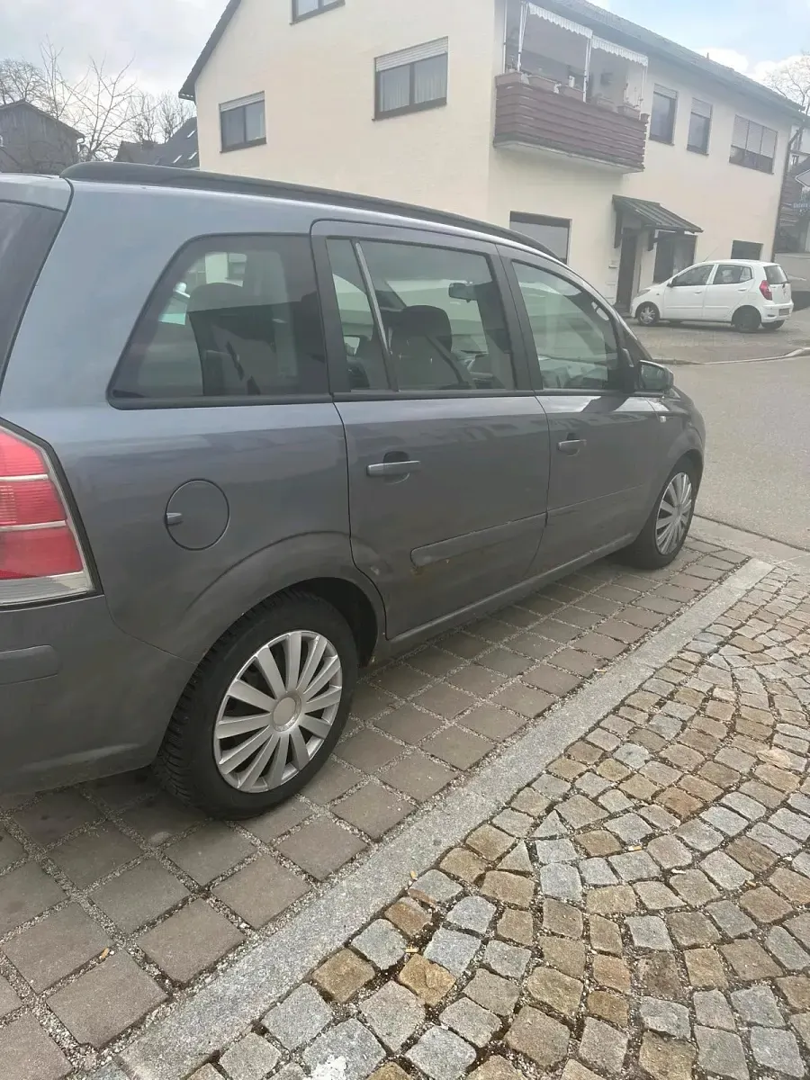 Gebraucht Opel Zafira 120 PS (88 kW) 2005 Van / Kleinbus