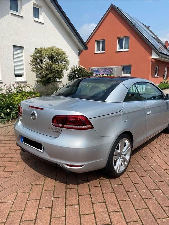 Second-hand VW Eos Cup 140 CP (102 kW) 2015 Argintiu Cabrio