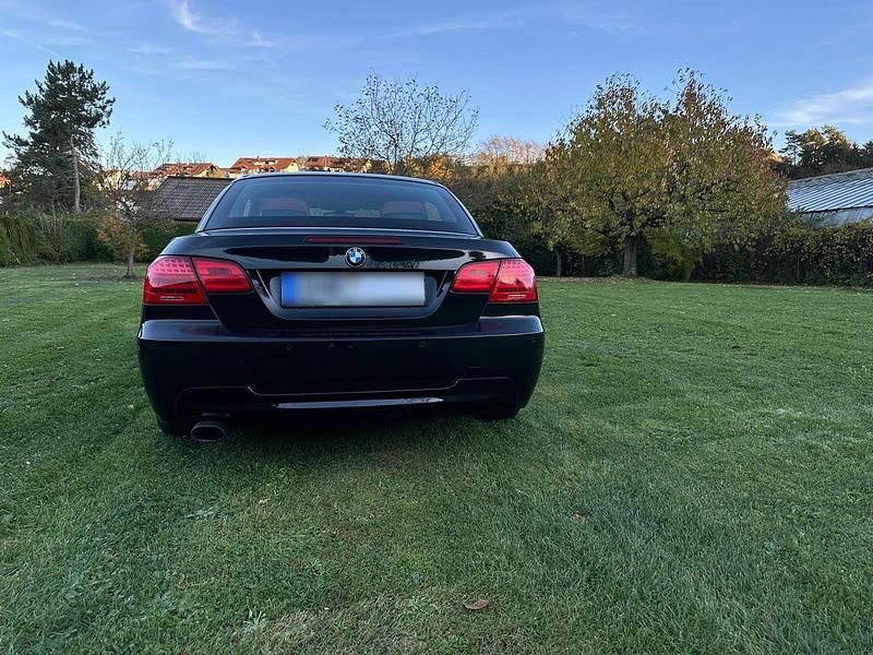 Gebraucht BMW 320 Cabriolet Exclusive 184 PS (135 kW) 2012 Schwarz Cabrio