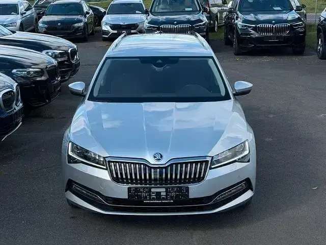 Second-hand Skoda Superb 199 CP (146 kW) 2019 Andere Berlinǎ