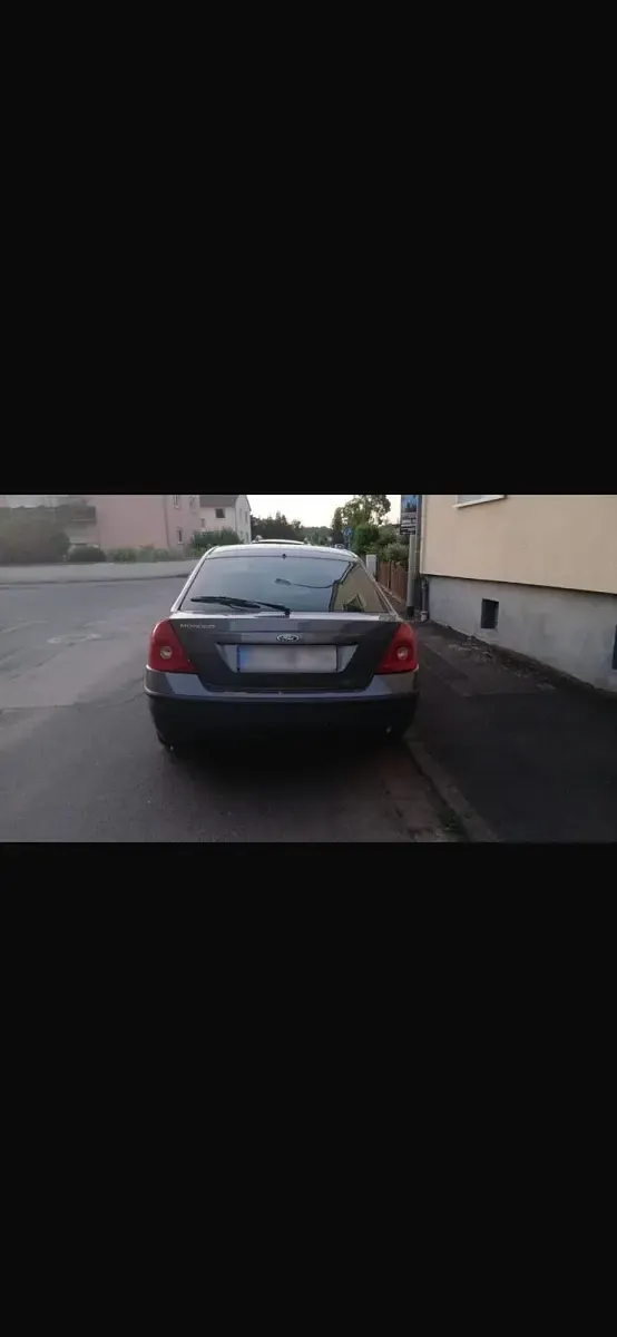 Gebraucht Ford Mondeo 125 PS (91 kW) 2002 Andere farben Limousine