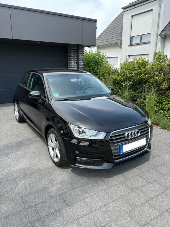 Schwarz Gebraucht 2015 Audi A1 Design Kleinwagen | 10.800 € (Fairer Preis) - Bild 1/4