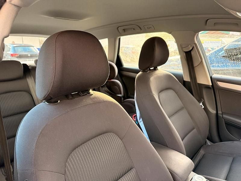 Gebraucht Audi A4 143 PS (105 kW) 2014 Blau Kombi