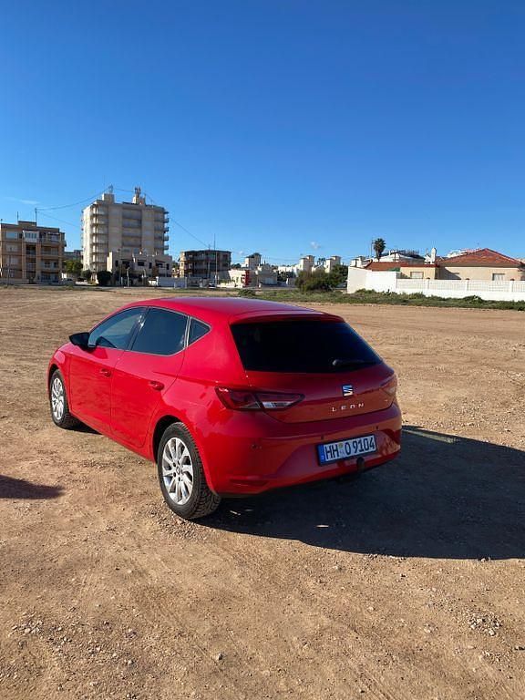 Gebraucht Seat Leon Style 150 PS (110 kW) 2013 Rot Limousine