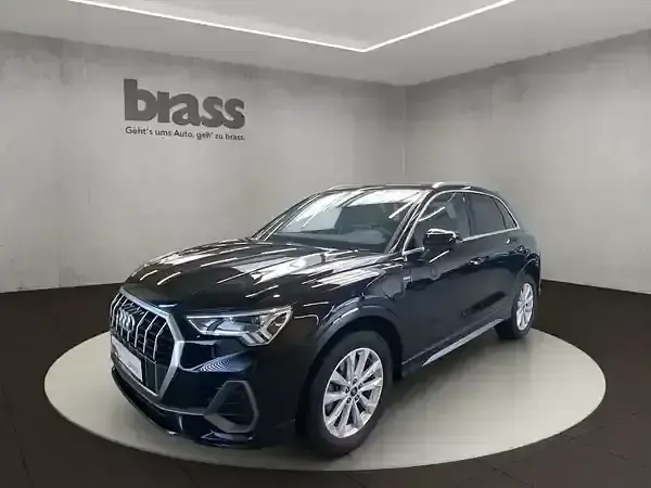 Gebraucht Audi Q3 Ambiente 245 PS (180 kW) 2024 SUV