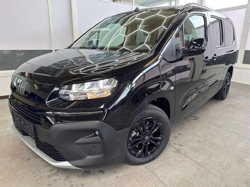 Schwarz cinema 632 Neu 2025 Fiat Doblò Style Van / Kleinbus | 28.990 € (Fairer Preis) - Bild 1/4