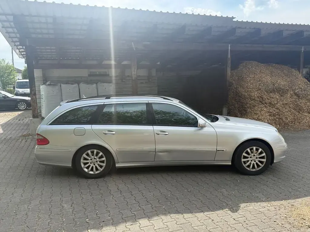 Gebraucht Mercedes E220 170 PS (125 kW) 2007 Silber Kombi
