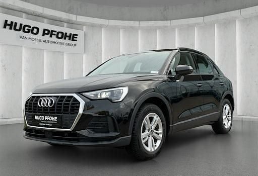 Gebraucht Audi Q3 Basis 150 PS (110 kW) 2022 Mythosschwarz metallic SUV