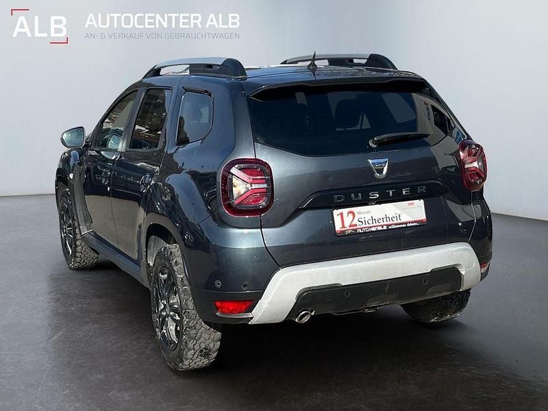Gebraucht Dacia Duster 116 PS (85 kW) 2022 Grau SUV