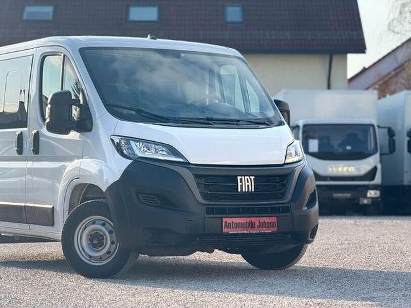 Gebraucht Iveco Daily 129 PS (94 kW) 2022 Andere Limousine