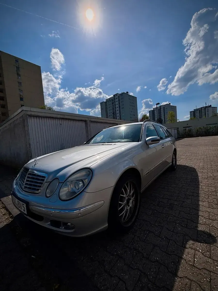 Używany Mercedes E280 Elegance 177 KM (130 kW) 2005 Srebrny Kombi
