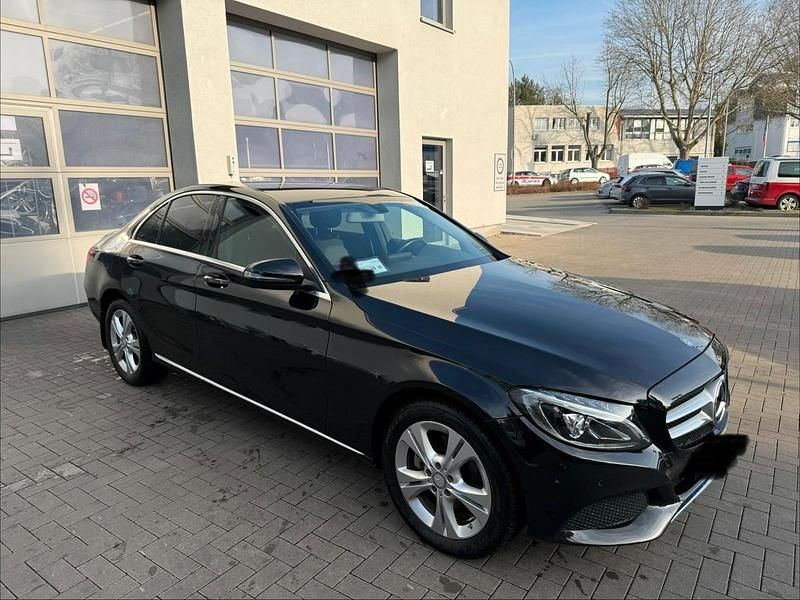 Gebraucht Mercedes C200 184 PS (135 kW) 2016 Schwarz Limousine